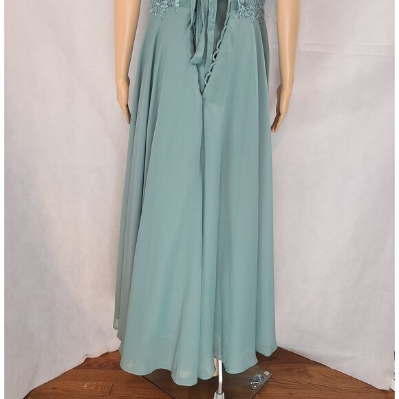 New Mother of the Bride (8) Eucalyptus Green Lace & Chiffon  Lace Up Back Dress - Picture 7 of 9